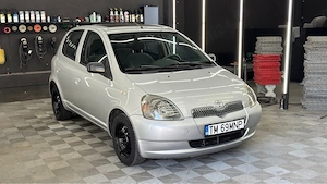 Toyota Yaris 1.0 VVT-i 68 CP | 178.000 km | AC | Trapă | Stare foarte bună