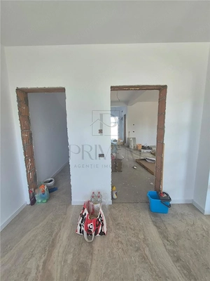 Duplex in spate la Kaufland - 3 dormitoare - bucatarie inchisa - debara - spatii generoase - imagine 5