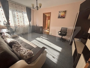 🏡 Apartament 2 camere, etaj 4/4, mobilat și utilat – bloc din cărămidă, 1984 - imagine 2