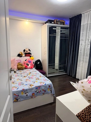 Vanzare Apartament 3 camere , 70 mp, renovat, centrală și 2 băi – Margeanului