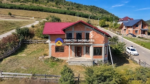 Vila la rosu si teren 500 mp de vânzare , Zona Fermelor - imagine 3