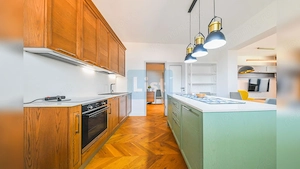 Apartament 4 camere, confort sporit, Central - Piata Lucian Blaga - imagine 4