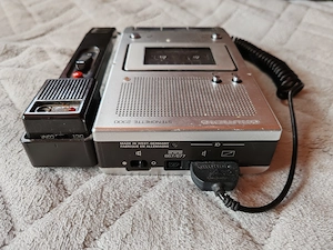 vand dictafon GRUNDIG Stenorette 2300
