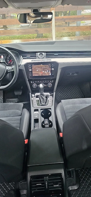 De vanzare Volkswagen Passat ,an fabricatie 2019,pretabil pentru Uber ,Taxi ,etc - imagine 2