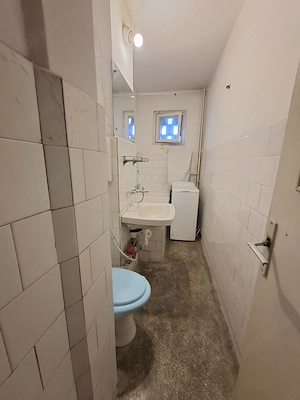 Vand apartament 3 camere, liber, etaj 3, Constanta, cartier Km 4-5  - imagine 6