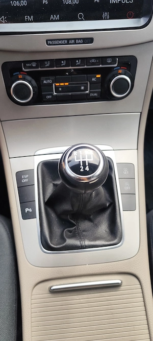 De vânzare passat b6 e5 2010 - imagine 8
