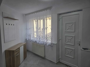 Apartament 3 camere situat la casă, Renovat, 2 Băi, Parcare, Pretabil 2 Studenți Studente - imagine 5