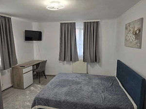 Apartament 3 camere situat la casă, Renovat, 2 Băi, Parcare, Pretabil 2 Studenți Studente - imagine 3