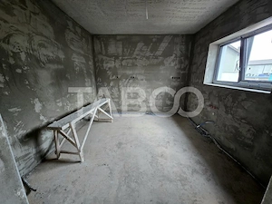 Casa tip duplex de vanzare 125 mpu predare la alb in Selimbar Sibiu - imagine 5