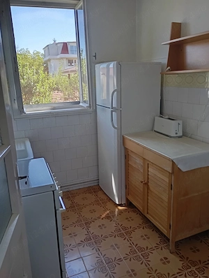 Închiriez apartament 3 camere - imagine 5