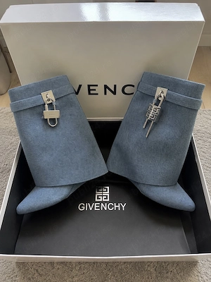 Ghivency Shark Boots
