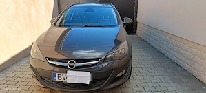 Opel Astra J Sports Tourer 