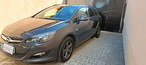 Opel Astra J Sports Tourer  - imagine 3