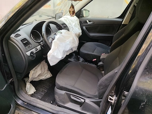 Skoda Yeti avariata - imagine 6