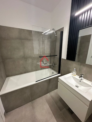 2 camere Silk District - imagine 6