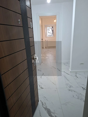 Garsoniera decomandata,  Metrou Aparatorii Patriei, et.1, renovata - imagine 2