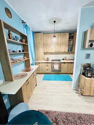 Inchiriez apartament dotat utilat regim hotelier
