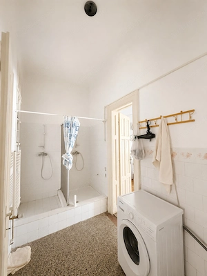 Apartament la casa - Curte comuna - Zona centrala - IMOBIHOR  - imagine 6