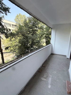 Apartament 3 camere | Etaj 2 9 | Zona Gorjului - Comision 0% - imagine 4
