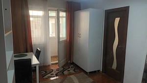 Închiriez apartament Craiovița - imagine 4