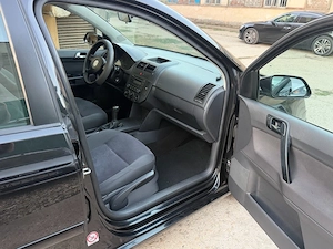 Volkswagen Polo 1.4 Benzină 75 CP   2007 ,Facelit    Euro 4   230.000 KM - imagine 8