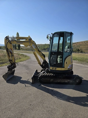 Miniexcavator yanmar vio33 - imagine 2