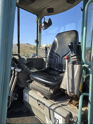 Miniexcavator yanmar vio33 - imagine 4