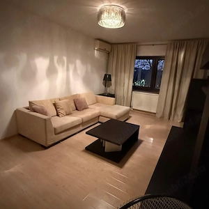 Închiriez apartament 3 camere, decomandat, mobilat lux, zona deosebita Faleza Nord Constanta - imagine 2
