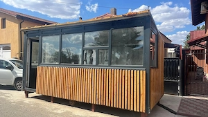 Container fast food