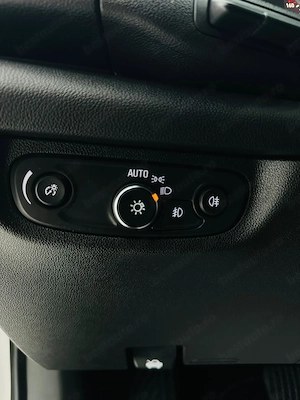 Opel Insignia - imagine 12