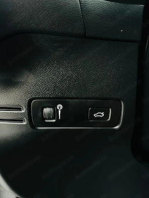 Volvo XC40 - imagine 12