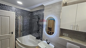 Apartament 2 camere – renovat complet, etaj 1, cu boxă și balcon - imagine 5
