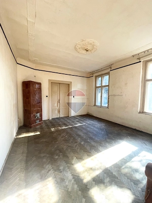 Apartament cu 1 camera de vânzare + boxa pe str George Cosbuc - imagine 5