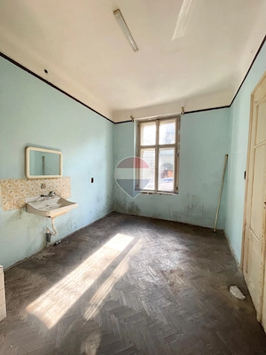 Apartament cu 1 camera de vânzare + boxa pe str George Cosbuc - imagine 6