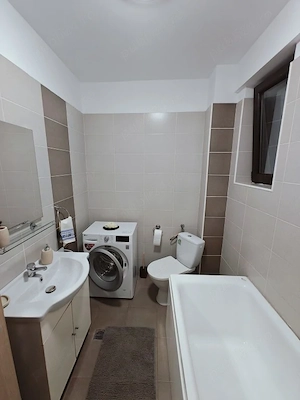2 camere renovat, balcon mare, centrala + AC   Parc Bazilescu, proprietar - imagine 5
