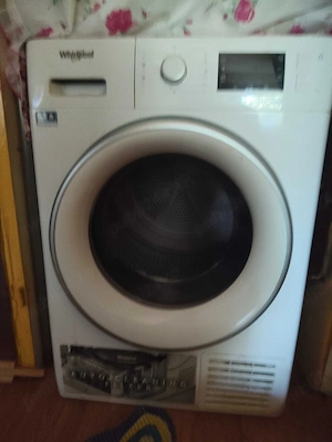De vânzare mașină de uscat rufe marca Whirlpool Cu pompa de căldură 