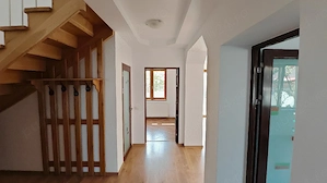 Proprietar vand urgent vila vis a vis de Shopping City Timișoara  - imagine 8