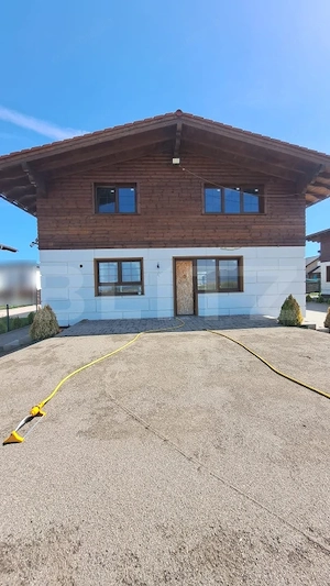 CASĂ DEOSEBITĂ ÎN TĂRLUNGENI  | 780 MP TEREN | ~198 MP UTILI  - imagine 2