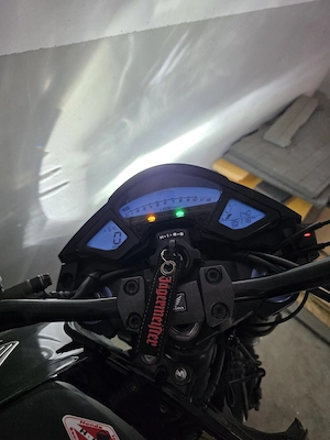Vând Honda Cb1000r