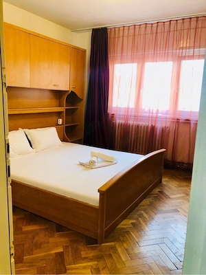 4 camere Ultracentral Clinicile Noi 450 euro - imagine 4