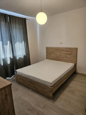 De inchiriat apartament 3 camere in zona Aradului - imagine 5