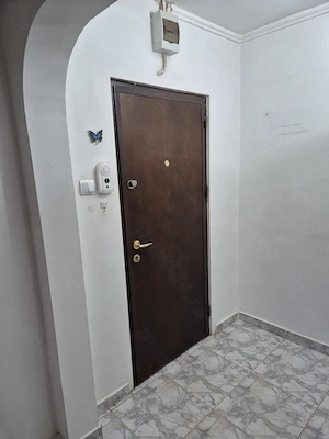 Proprietar vand apartament 2 camere Navodari ultracentral - imagine 4