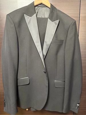 Costum elegant pentru bărbați.Marimea 54.