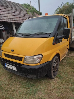 Dezmembrez camionetă Ford tranzit basculabilă