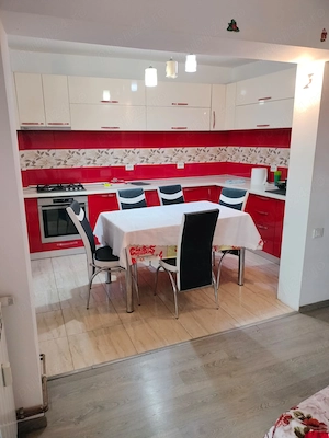 Apartament de vânzare Drobeta-Turnu Severin, 4 camere, renovat și utilat  - imagine 5