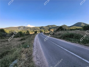 Teren intravilan 1025 mp cu acces utilitati si la drum in Sibiel - imagine 2