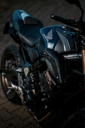 Honda CB650R 2  KM | Full Accesorizată & Îngrijită - imagine 4