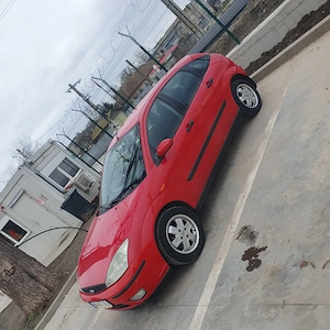 Vând Ford Focus 1