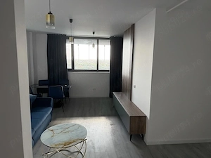 Închiriez apartament cu două camere în X City Towers