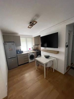 Vand apartament 2 camere - imagine 6